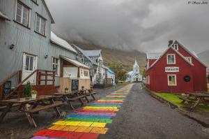 איסלנד, אלון קירה בית ספר לצילום